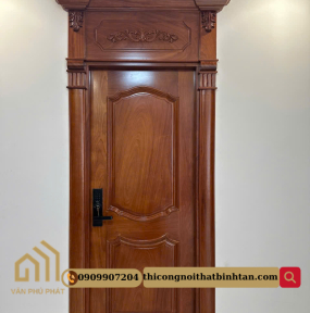 Cửa gỗ cổ điển