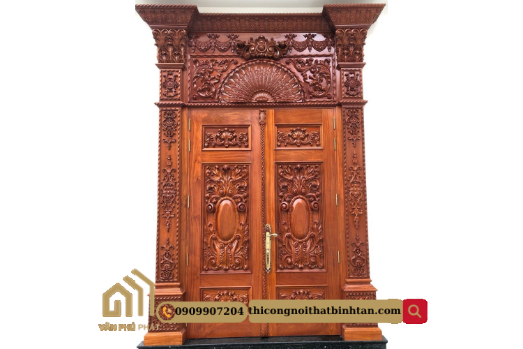 Cửa gỗ cổ điển1