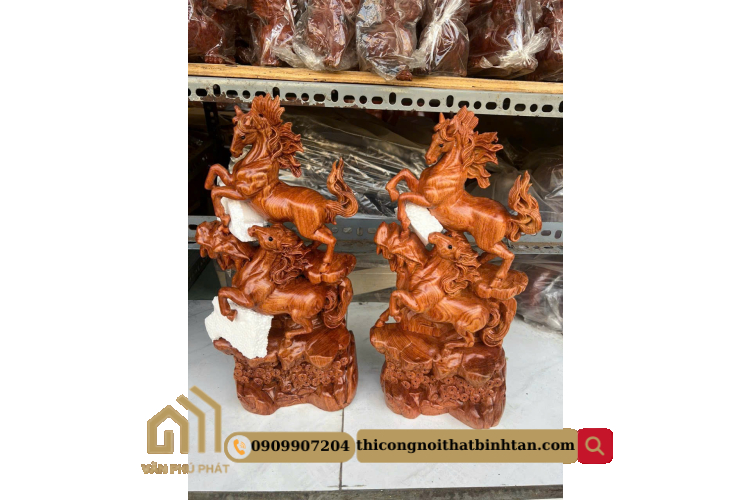 Tượng ngựa gỗ